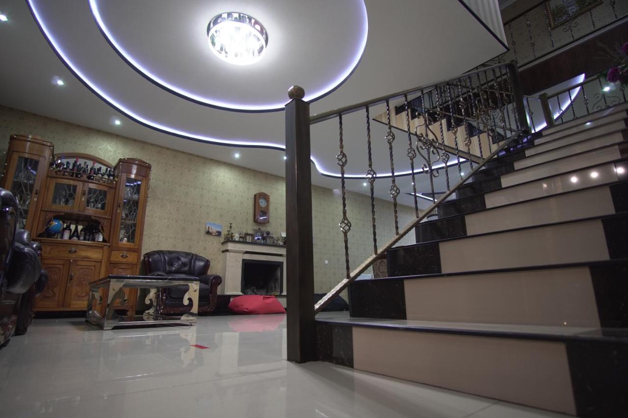 Lile Hotel Telavi Ngoại thất bức ảnh